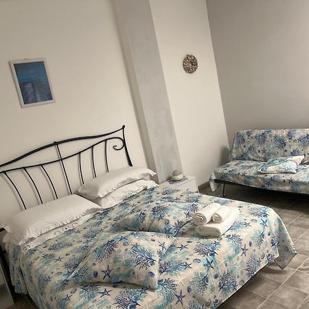 Appartamento Il Delfino Nettuno Esterno foto